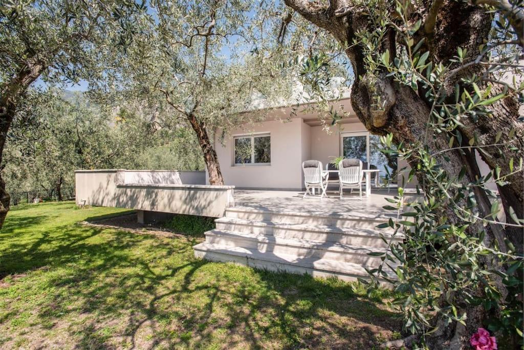 Вилла Casa Tra Gli Olivi Арко Экстерьер фото
